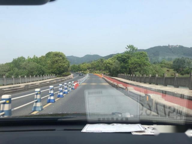 试驾零跑T03：续航403km，配L2级智能辅助驾驶系统
