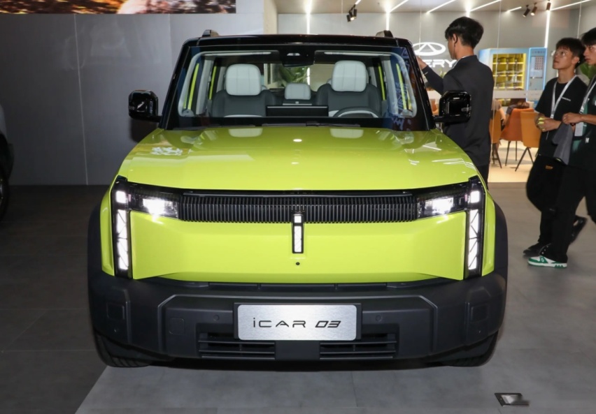 iCAR 03，10.98万元起价的“方盒子”电动车，蜂窝铝底盘