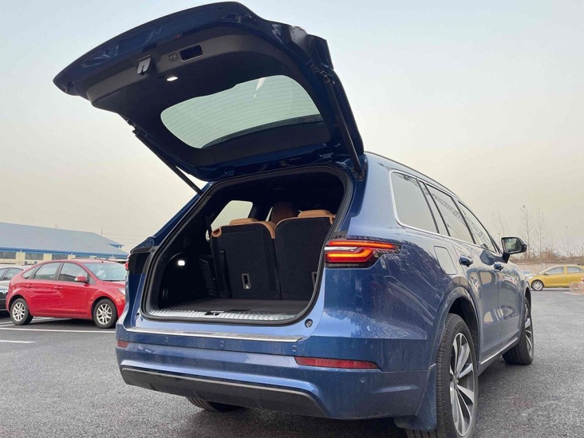 摩卡DHT-PHEV 问界M5和理想ONE您选谁
