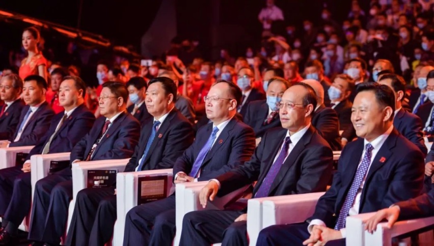 隋忠剑三十分钟激情演讲，开启一汽奔腾下一个五年新征途