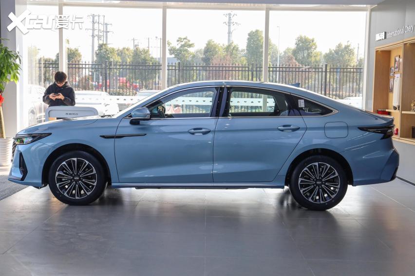 奇瑞首款插混轿车!风云a8将于2024年1月3日上市-爱卡汽车爱咖号