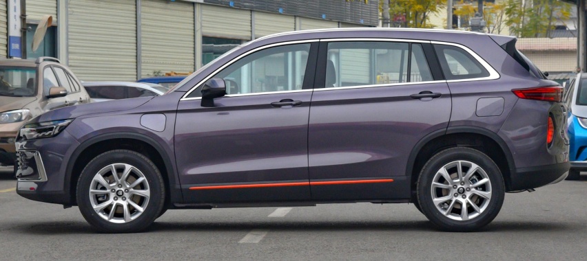 比亚迪三电，中型SUV，低至12万！全新中级车上市