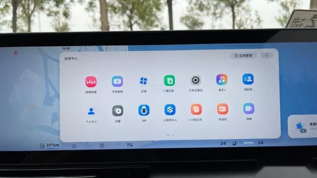 10万级SUV就有27寸4K屏，评测第三代荣威RX5智能座舱
