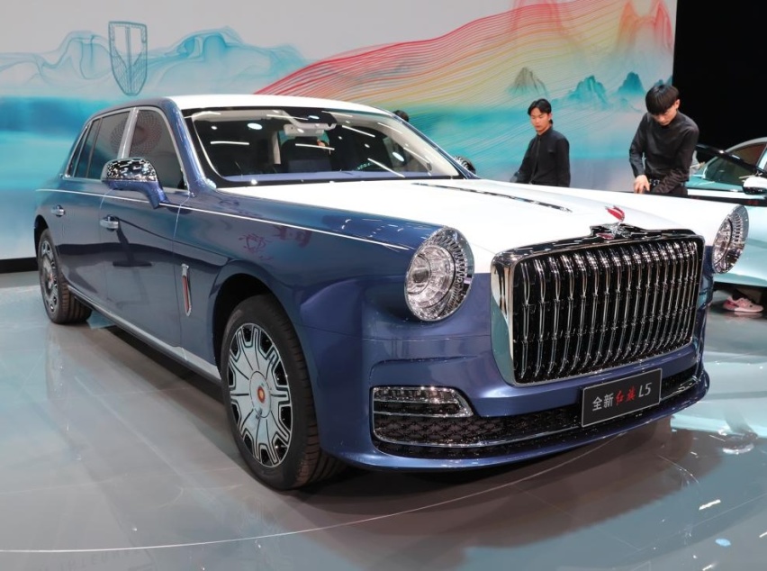 国产车的“天花板”，造型复古，搭载4.0T，开它比劳斯莱斯还体面