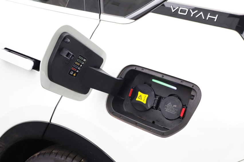 建议跑长途开中大型SUV，这两款车，安静舒适，四轮驱动安全性好