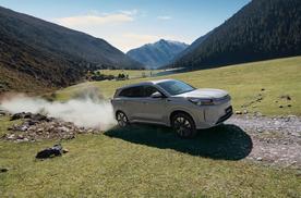 硬核实力叫板12万级插混SUV市场！第三代蓝电E5 PLUS凭什么赢？