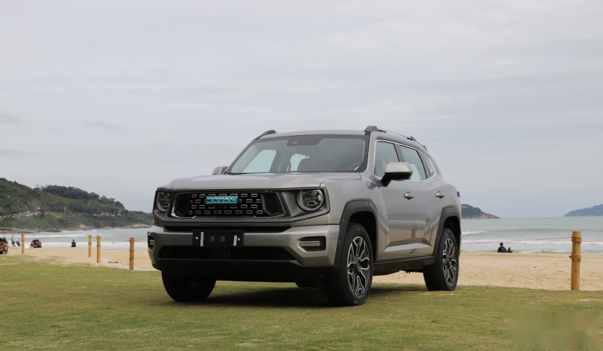 这辆“轻越野SUV”真带电，哈弗二代大狗真的做到了全面提升？
