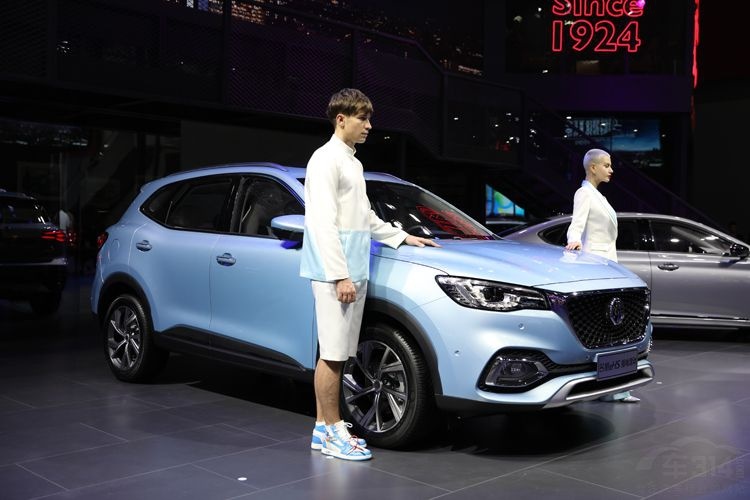 2019广州车展：名爵eHS上市 补贴后18.98万起售