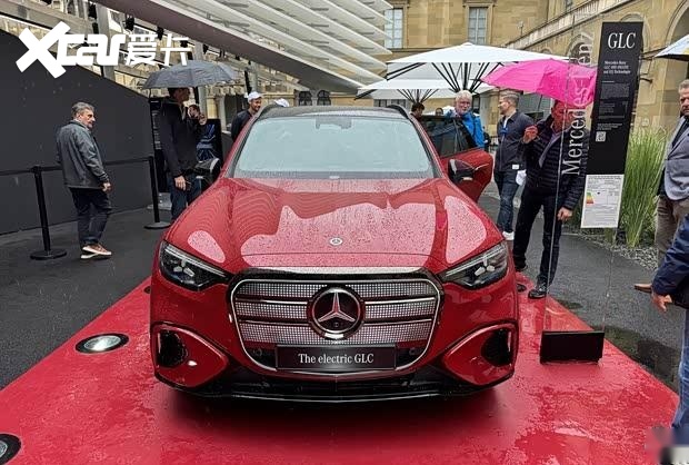 【E汽车】奔驰Vision Iconic概念车首发