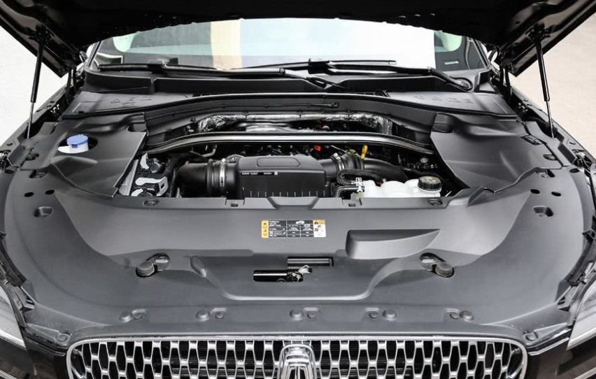 3.0T+10AT 林肯第二款国产车型飞行家谍照曝光