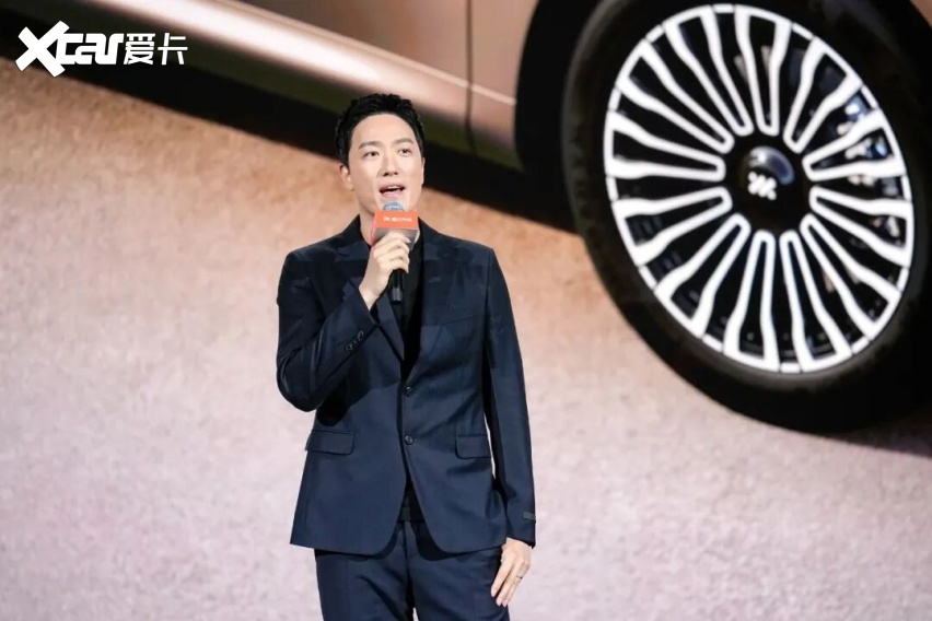 2498万元起智己LS8震撼上市！(图1)