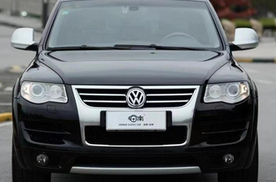 进口中大型SUV，售75.58万，配3.0T引擎，2026款大众途锐上