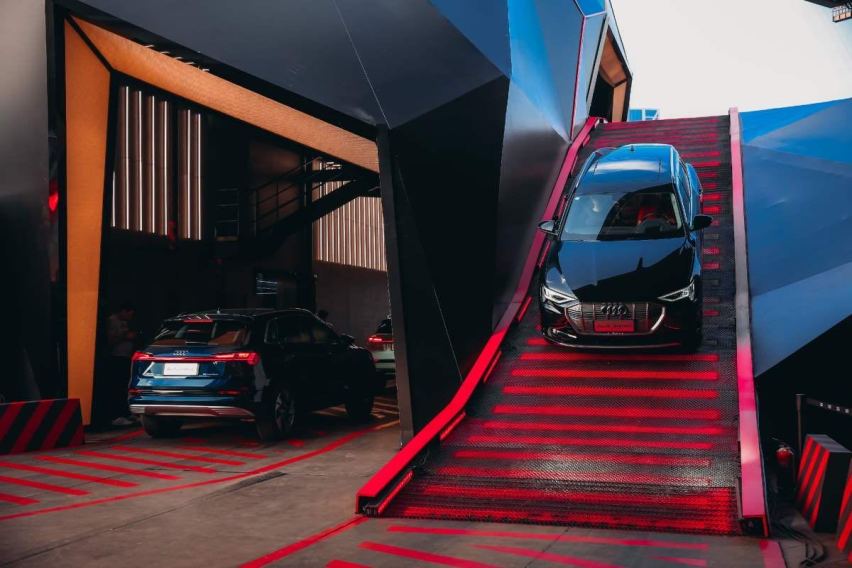 五问奥迪e-tron：80万凭什么选你而不是Model X？