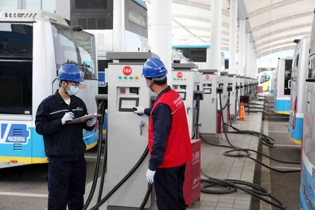 领跑“新基建” 华为将发布电动汽车“快充神器”