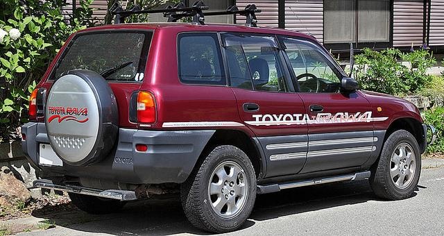 【传奇】25年进化史，我们缺少一款RAV4只是因为时间吗？