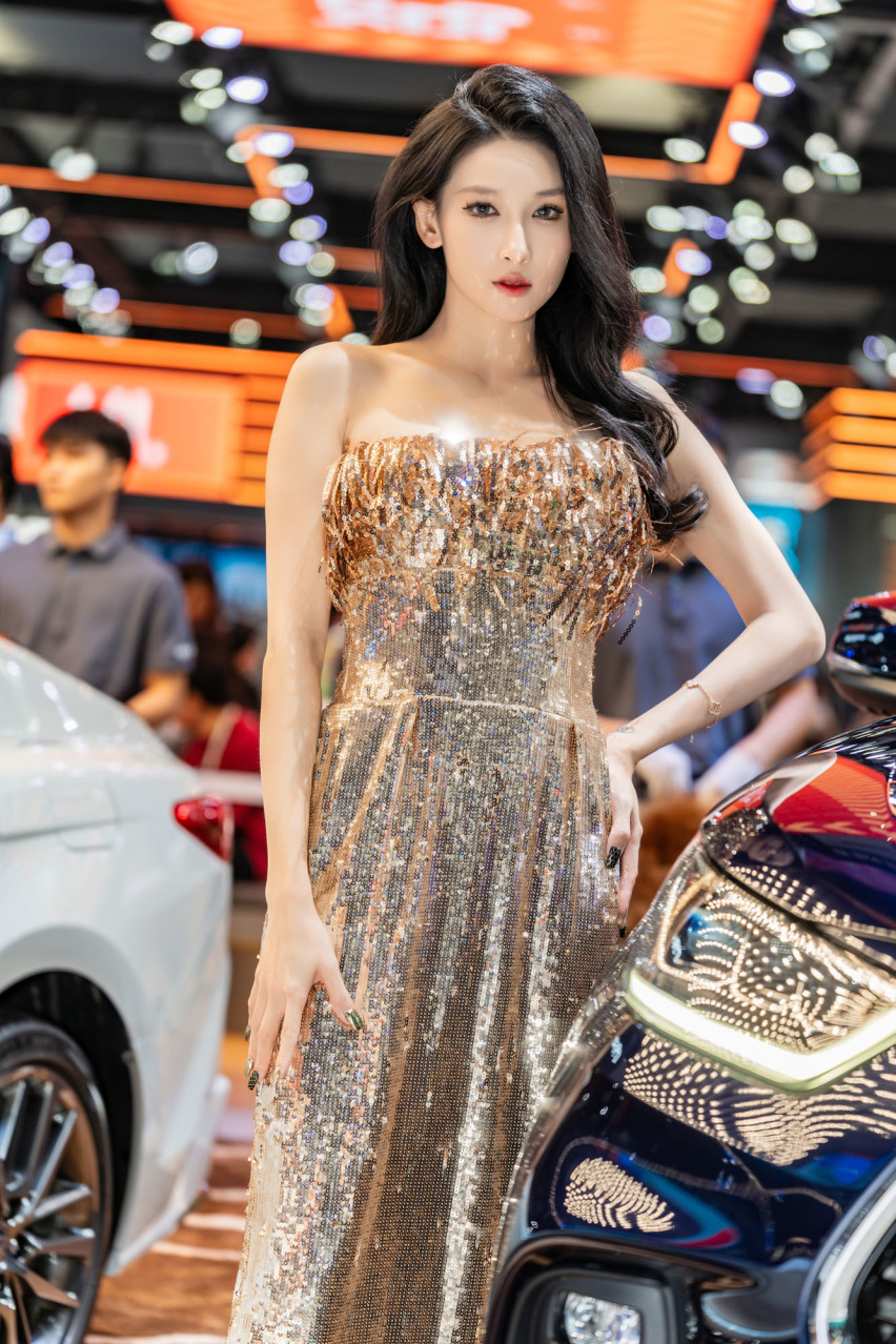 2024广州车展小姐姐大合集！是真男人就坚持到最后一张！
