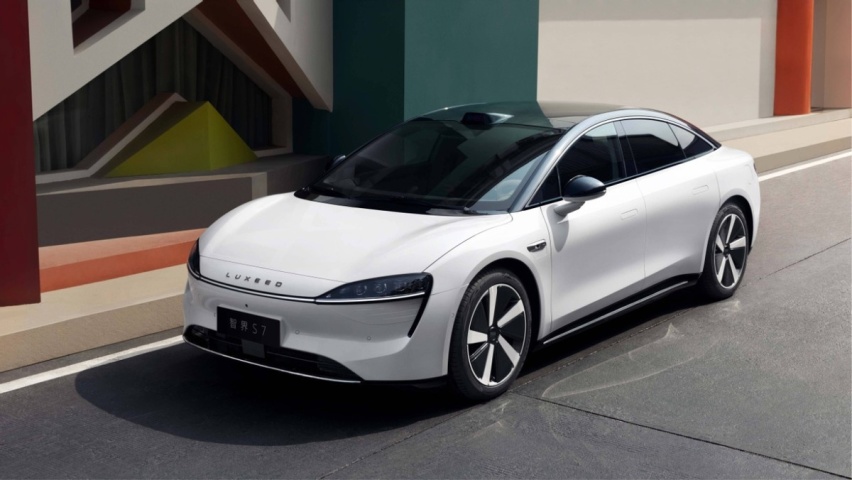 智界S7有实力掀翻Model 3，可这定价怎么让人买单？