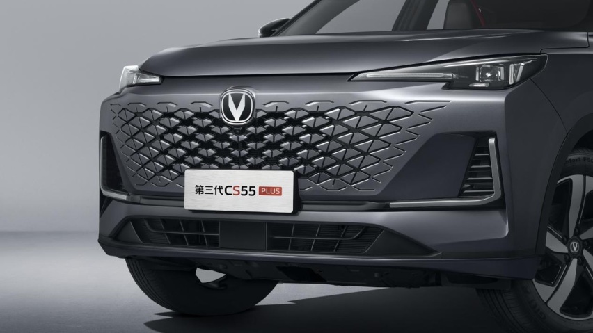 9.99万起售，长安第三代CS55PLUS正式上市，外观变化明显