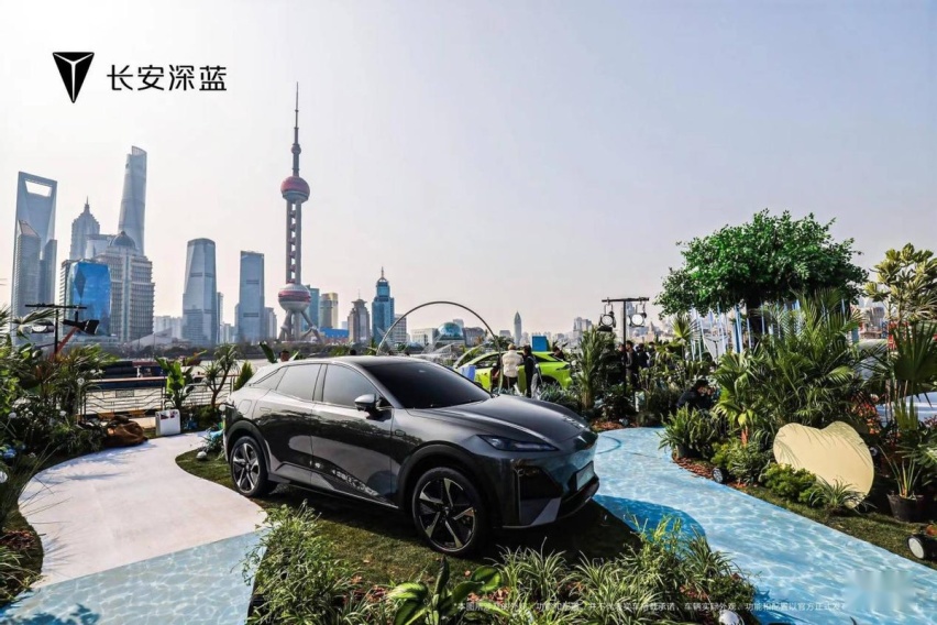 20万级中型SUV最新标杆，深蓝S7，高端体验不容错过！