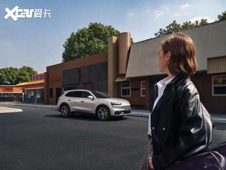 新锐智慧SUV问界M6，凭什么能满足年轻人的全部想象？