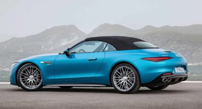 新一代奔驰AMG SL 43发布，搭载4.0T发动机，匹配48V轻混系统