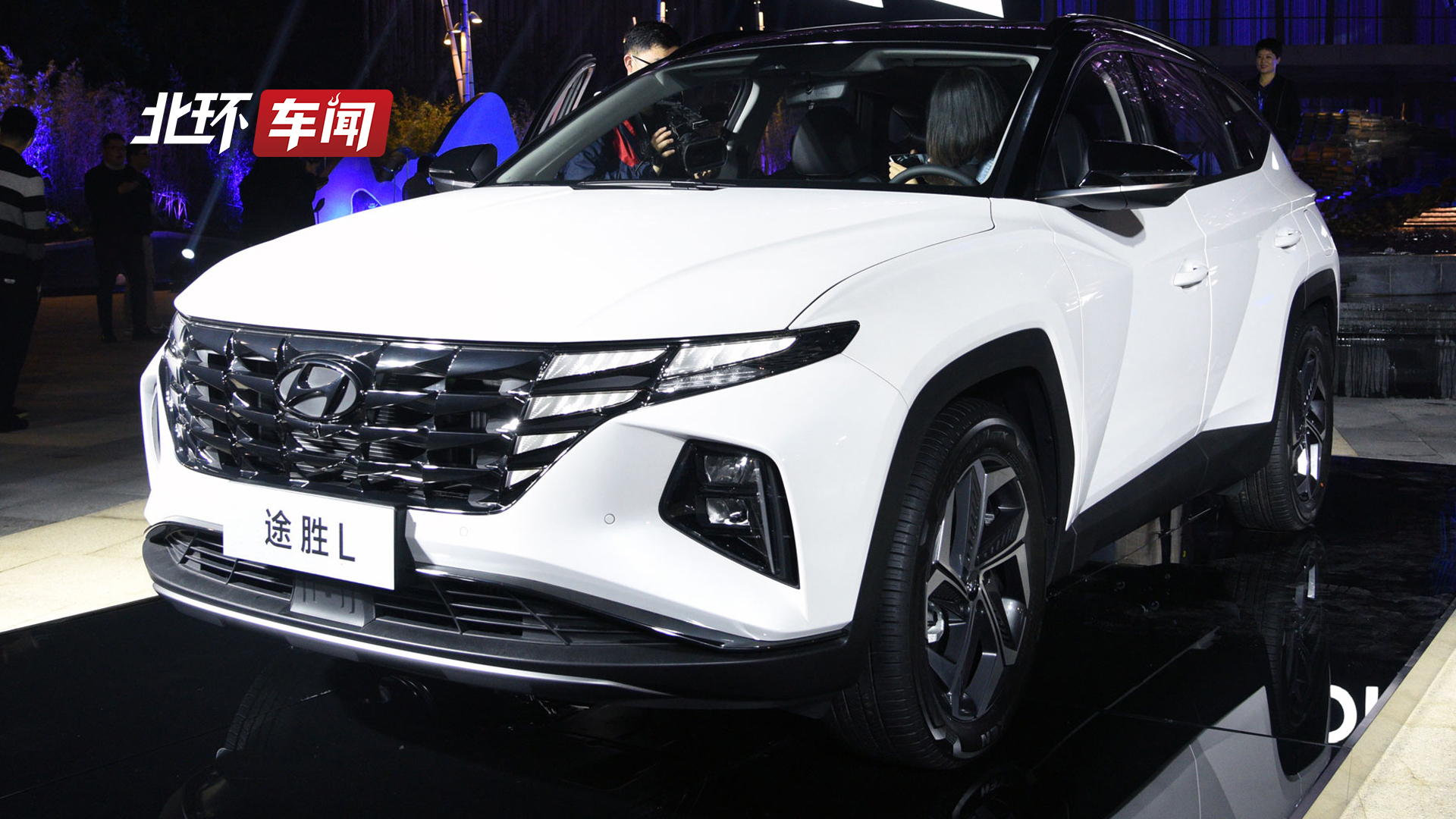 Fȫ;L16.18f ܸĄϵSUV