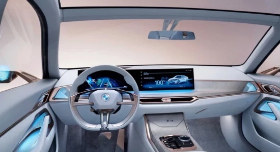 继承4系同款大鼻孔，纯电BMW i4从零到百仅需4s