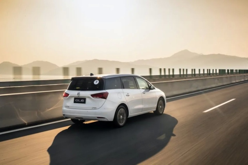 要空间只能选SUV？那是你没了解这台15万级居家MPV