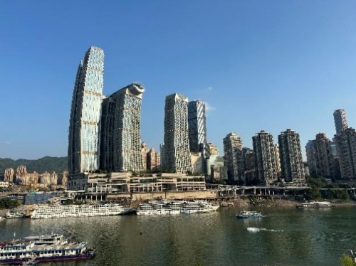 在江畔的凉风吹拂下-全新探险者隆重上市