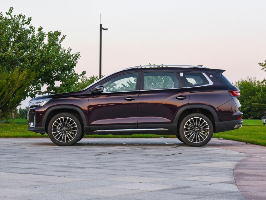 捷途X90 PLUS正式上市 高性价比中型SUV