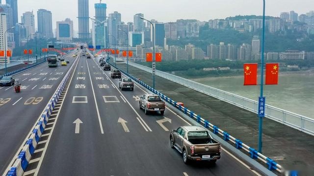 国内皮卡若全面解禁，13万起的长城炮可能会卖疯，还买SUV?