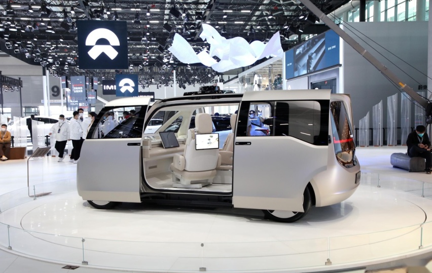 极氪CM2E谍照曝光，定位紧凑型MPV，无B柱+对开侧滑门