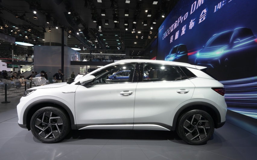 刀片电池、续航510km、价格亲民，比亚迪又推出一台“王炸级”SUV