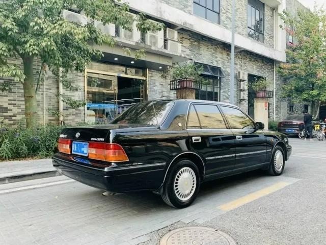 20年前粤A牌皇冠卖15万,那