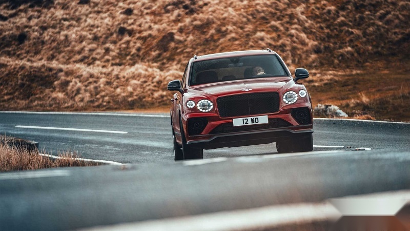 bentley-bentayga-s-exterior (1).jpg
