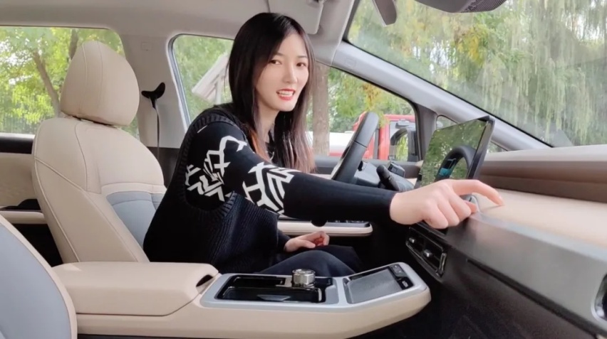 试驾广汽埃安AION Y纯电动SUV 悬挂偏软支撑不够？