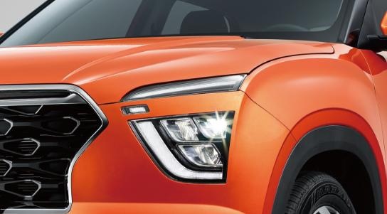适合年轻人的高颜值合资SUV，油耗低至5.3L，直接上顶配才13万