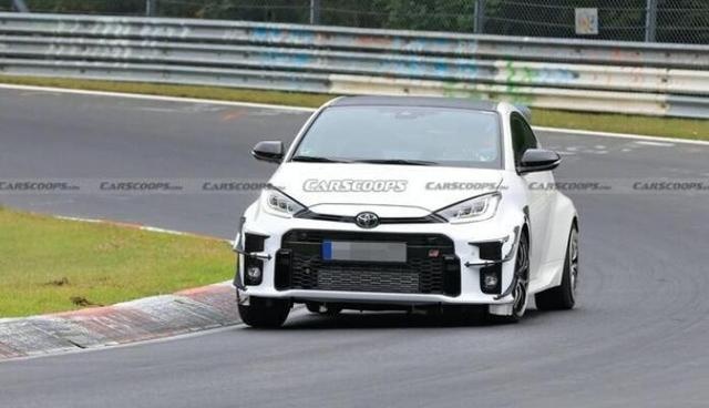 丰田雅力士运动升级版车型赛道实拍 5.5秒即可破百
