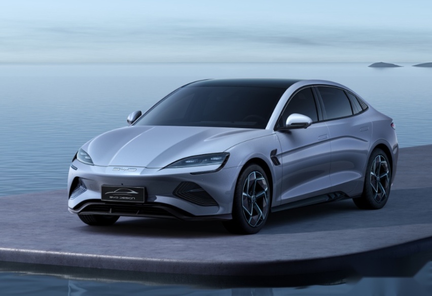 号角吹起：7月29日上市的海豹，能否将Model 3拉下神坛？