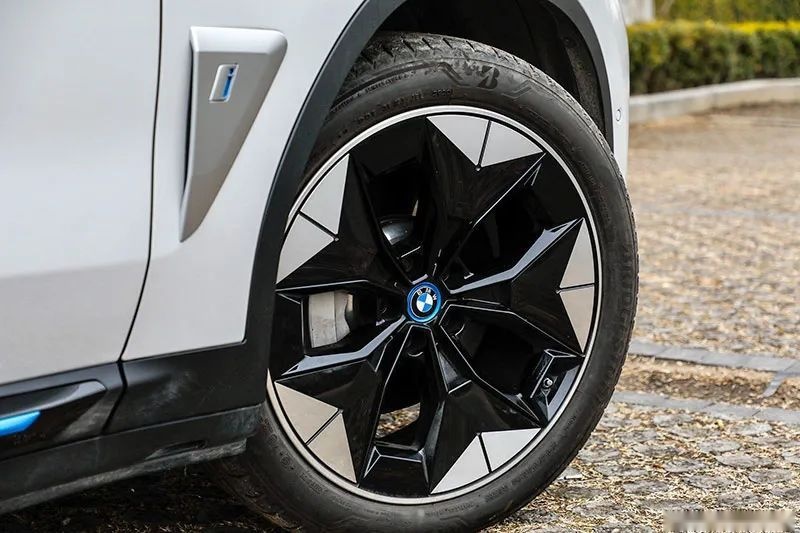 【试驾】智能大于电动｜BMW iX3 创领型