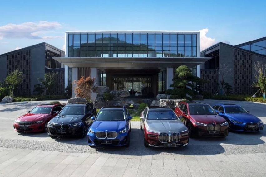 不卖情怀的创新纯电动BMW i7，到底有多猛？