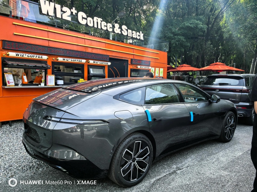 阿维塔12增程版到店，配华为乾崑智驾+英国之宝音响，续航1155km