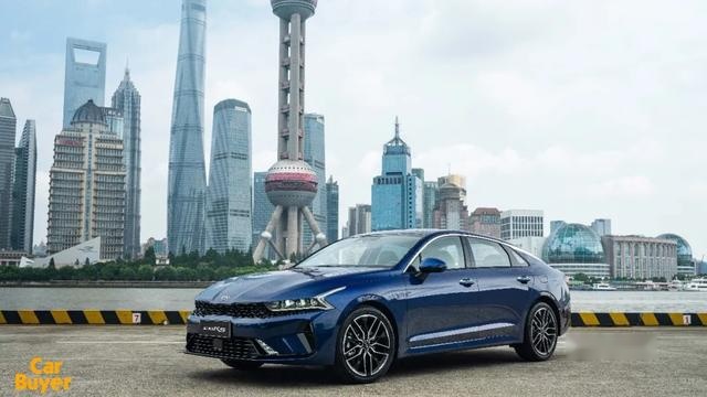 新一代韩系B级车比拼,第十代索纳塔和起亚新K5凯酷怎么选?