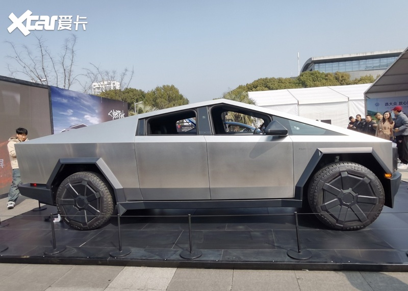 当科幻走入现实，特斯拉赛博越野旅行车无锡巡展来了