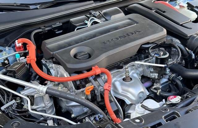 试驾型格HATCHBACK，彰显年轻人个性的潮玩新宠