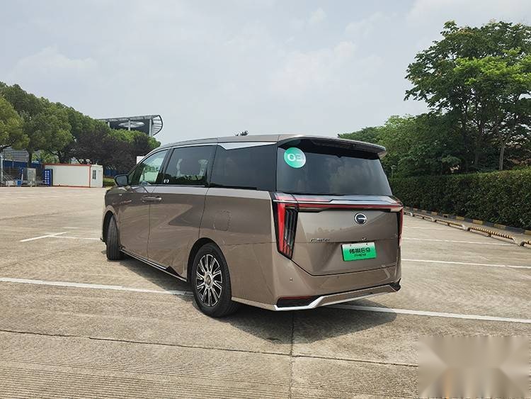新能源豪华MPV标准 试驾传祺智电新能源E9