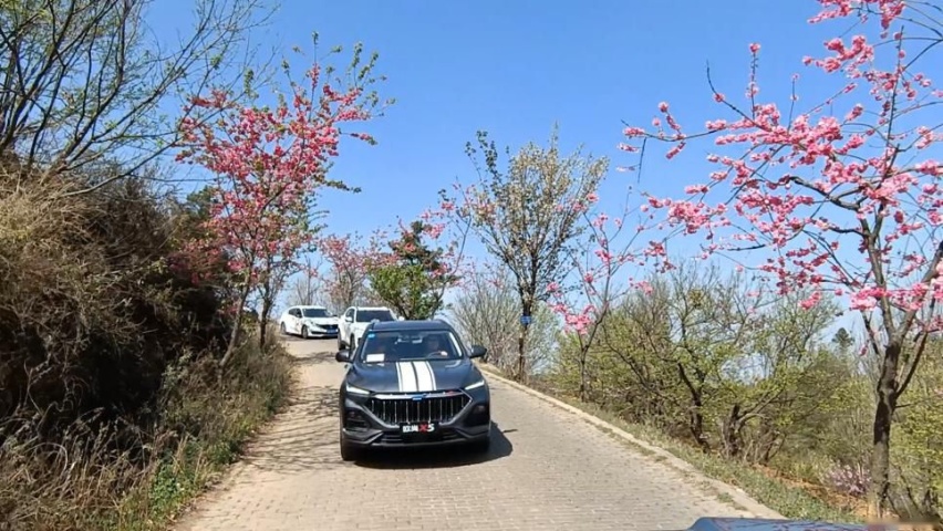 长安欧尚X5试驾挑战昆明宜良68道拐 好或者坏开过才知道！