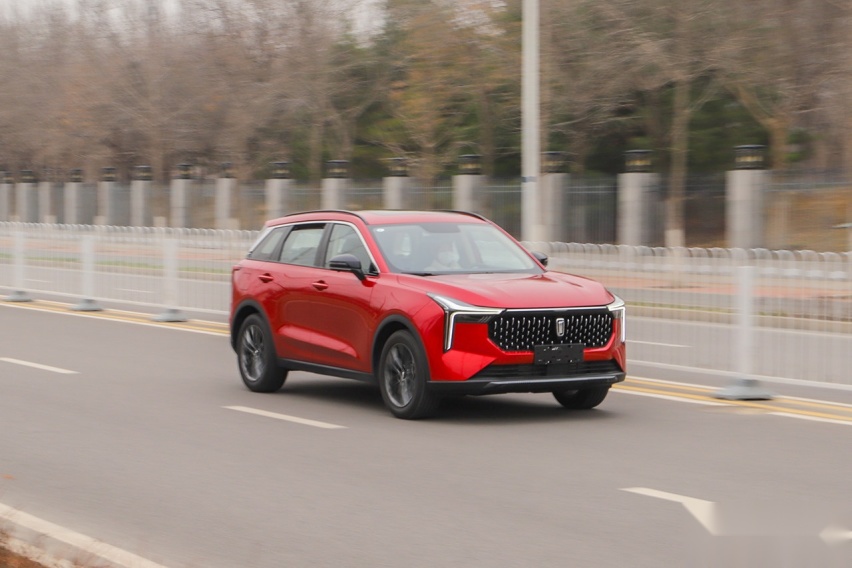 今年最“牛”气哄哄的SUV！10.49万起 帅气舒服很抢眼！