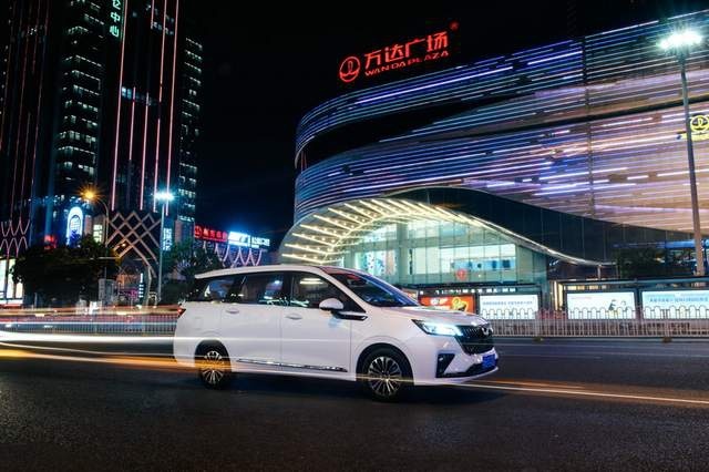动力智能双加持 五菱佳辰探寻古滇为幸福加乘