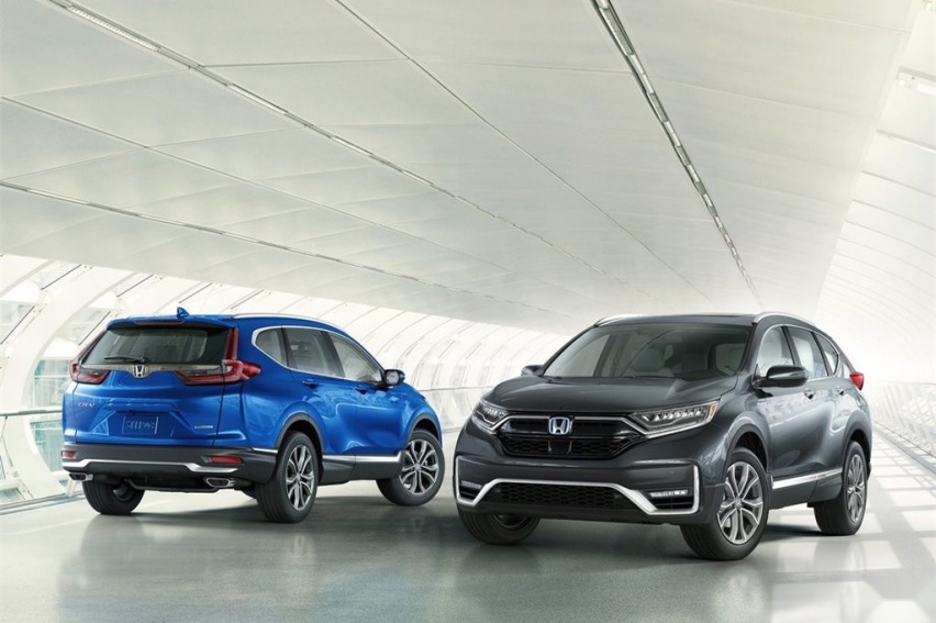 全新RAV4荣放对比CR-V：丰田这一次能翻身吗？